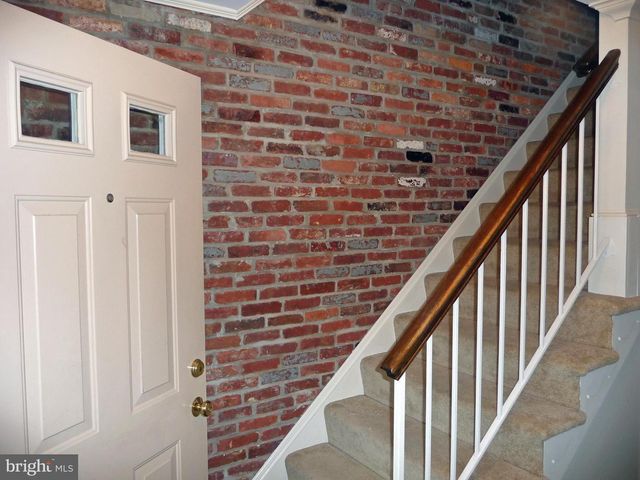 3850-A STEPPES CT, Falls Church, VA 22041