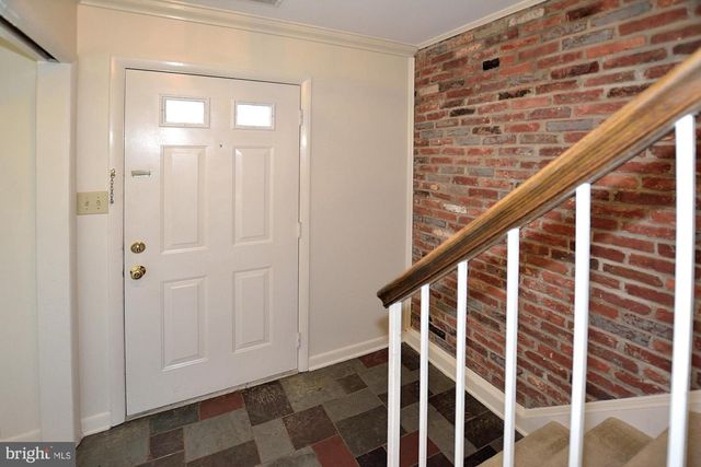 3850-A STEPPES CT, Falls Church, VA 22041