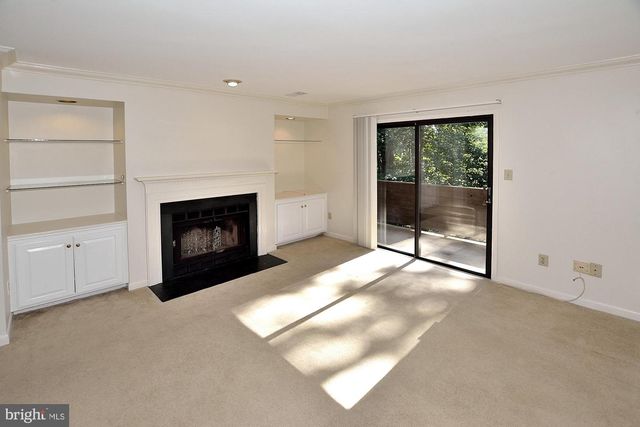 3850-A STEPPES CT, Falls Church, VA 22041