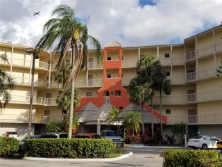8290 Lake Dr 440, Doral, FL 33166
