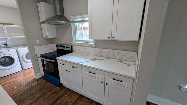 1133 W Gray Street, Houston, TX 77019