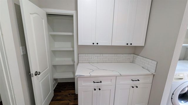 1133 W Gray Street, Houston, TX 77019