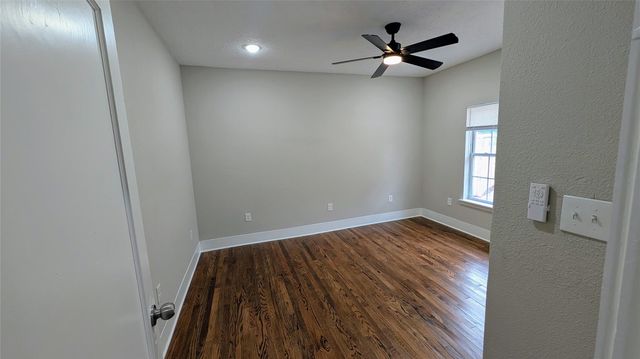 1133 W Gray Street, Houston, TX 77019