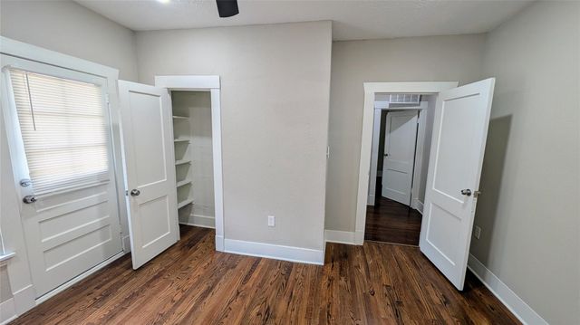 1133 W Gray Street, Houston, TX 77019