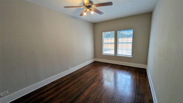 1133 W Gray Street, Houston, TX 77019