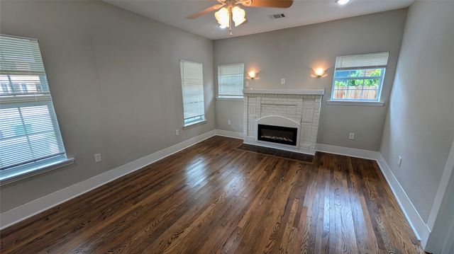 1133 W Gray Street, Houston, TX 77019