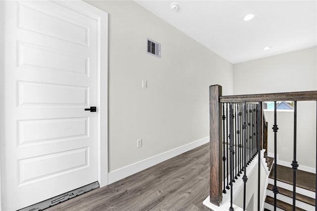 710 Link Road D, Houston, TX 77009
