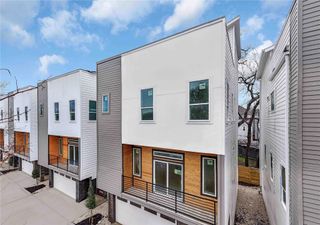 710 Link Road D, Houston, TX 77009