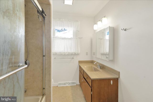 410 FRIEDENSBURG RD, Reading, PA 19606