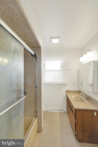 410 FRIEDENSBURG RD, Reading, PA 19606