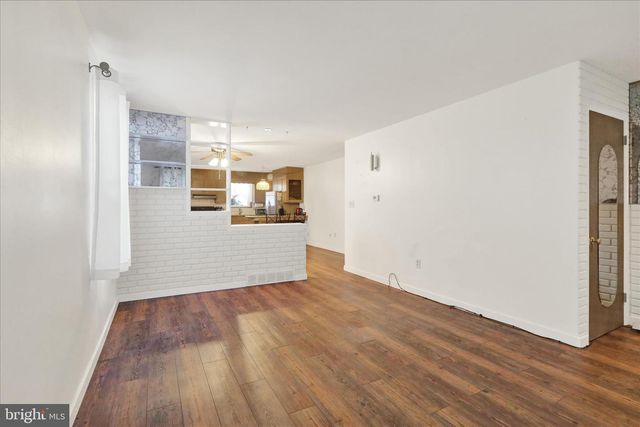 410 FRIEDENSBURG RD, Reading, PA 19606