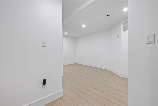 1 Knollwood Road, Marblehead, MA 01945