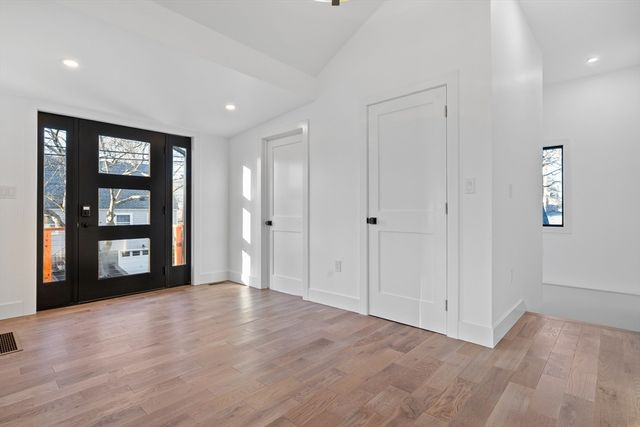 1 Knollwood Road, Marblehead, MA 01945