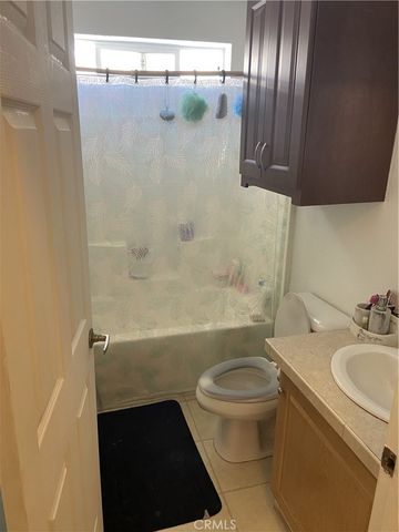 3667 Valley Blvd 55, Pomona, CA 91768