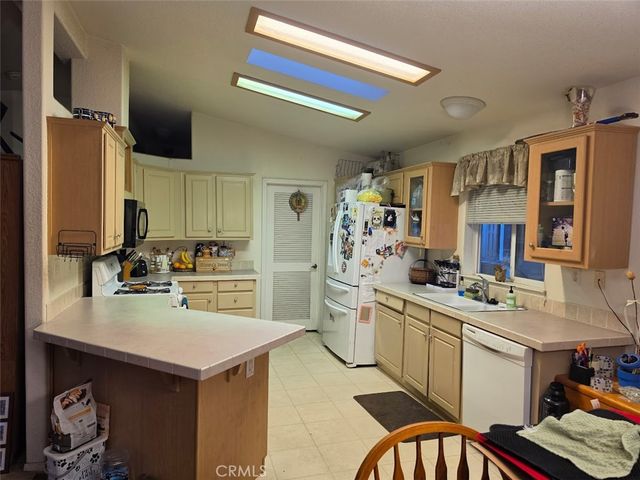 3667 Valley Blvd 55, Pomona, CA 91768