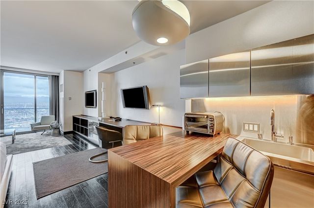 4381 West Flamingo Road 5009, Las Vegas, NV 89103