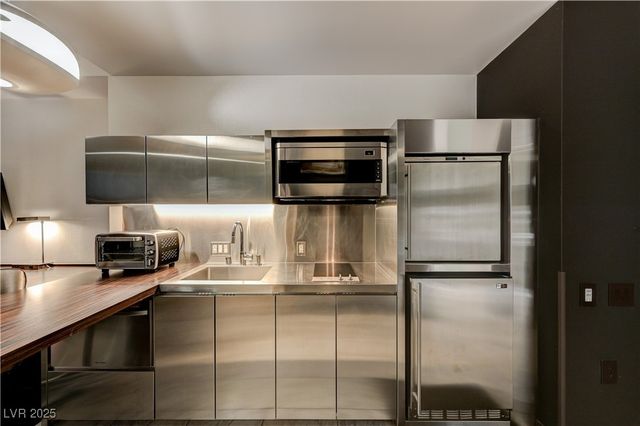 4381 West Flamingo Road 5009, Las Vegas, NV 89103