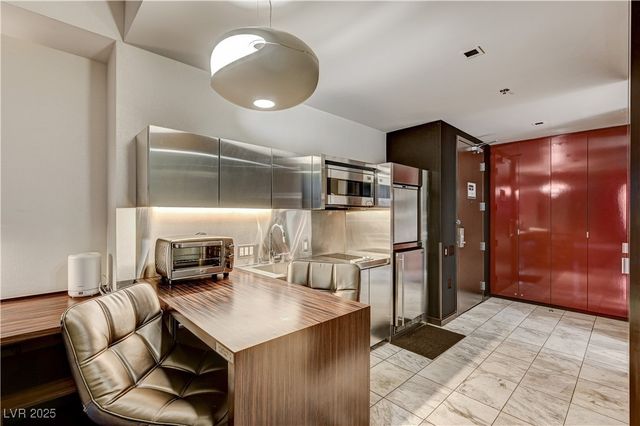 4381 West Flamingo Road 5009, Las Vegas, NV 89103