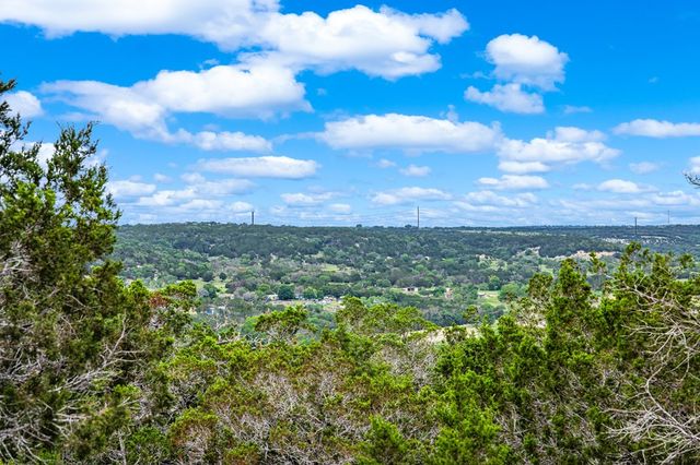 200 Countless Views Dr, Kerrville, TX 78028