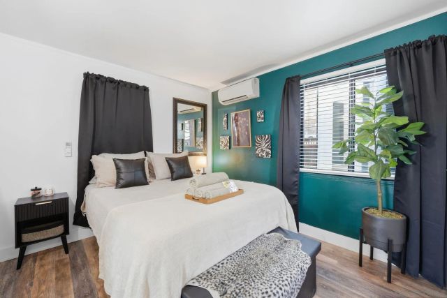 2585 J Street, San Diego, CA 92102