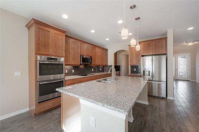 19326 LONG LAKE RANCH BOULEVARD, Lutz, FL 33558