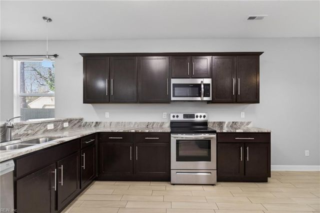 1431 E Pembroke AVE, Hampton, VA 23663