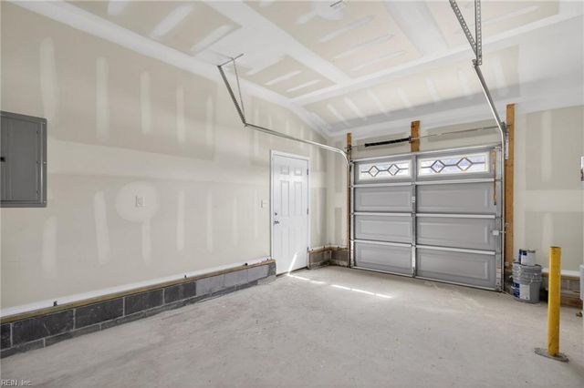 1431 E Pembroke AVE, Hampton, VA 23663