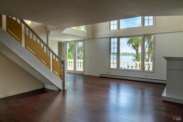 124 Montego Key, Novato, CA 94949