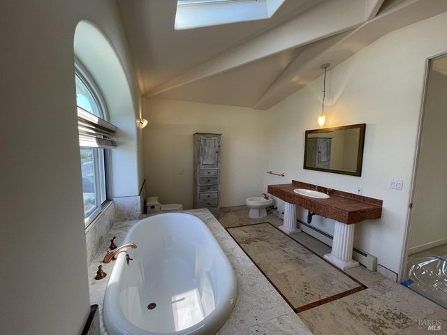 124 Montego Key, Novato, CA 94949