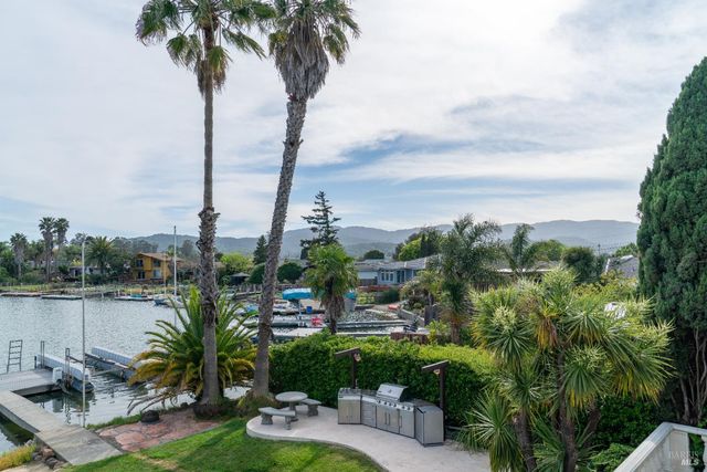 124 Montego Key, Novato, CA 94949