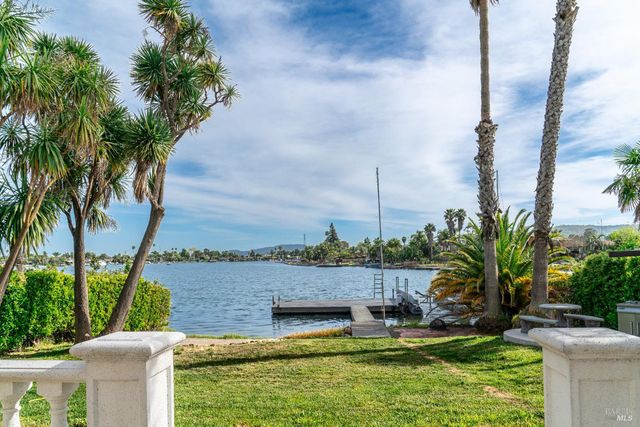 124 Montego Key, Novato, CA 94949