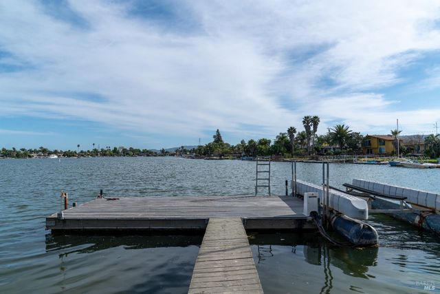 124 Montego Key, Novato, CA 94949