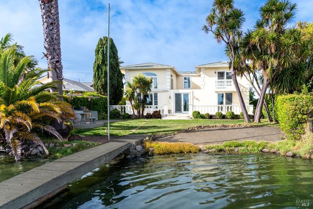 124 Montego Key, Novato, CA 94949