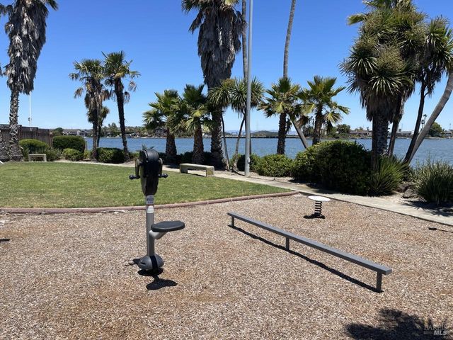 124 Montego Key, Novato, CA 94949