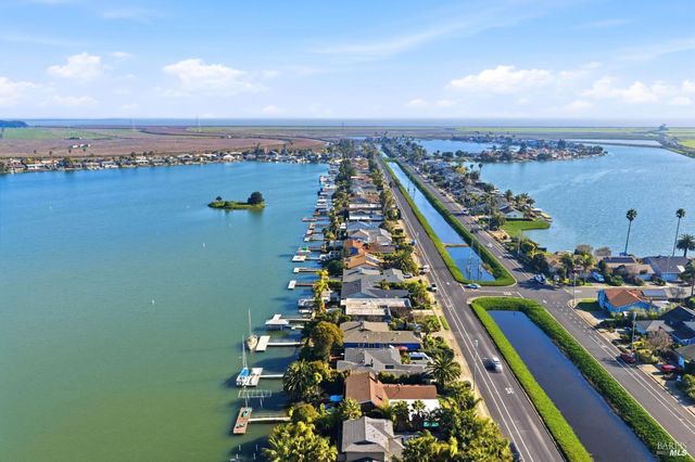 124 Montego Key, Novato, CA 94949