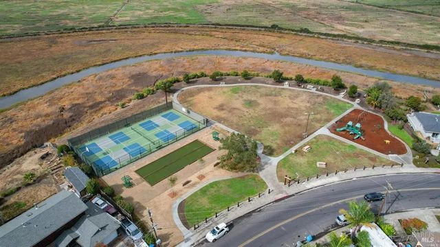 124 Montego Key, Novato, CA 94949