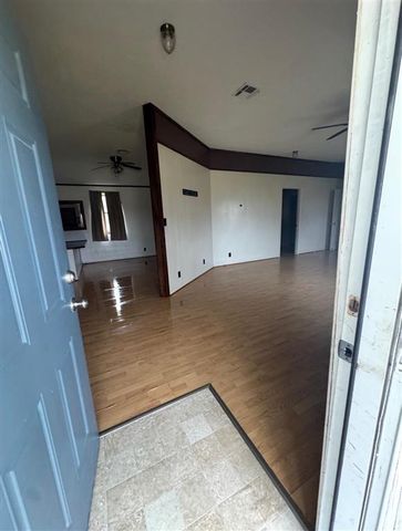 3085 Longleaf Drive, Sulphur, LA 70663