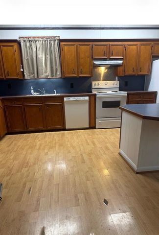 3085 Longleaf Drive, Sulphur, LA 70663