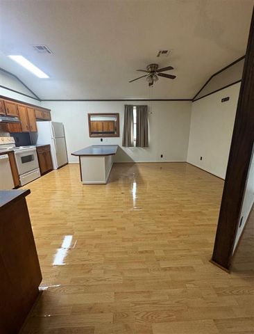 3085 Longleaf Drive, Sulphur, LA 70663