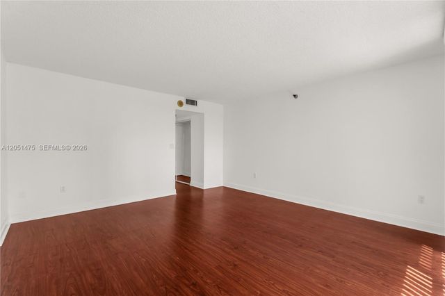 20515 E Country Club Dr 248, Aventura, FL 33180