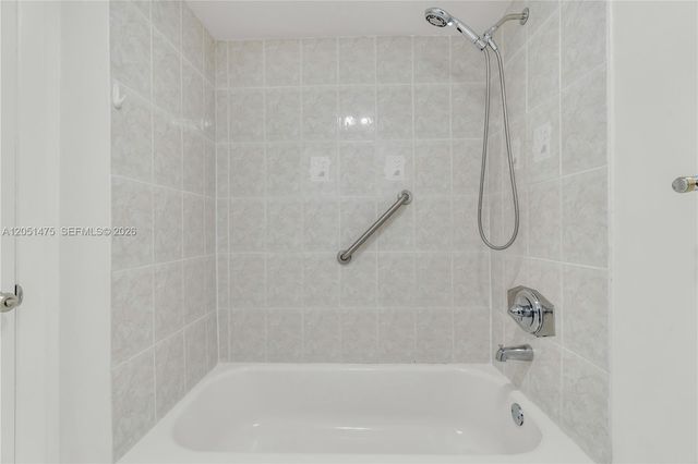 20515 E Country Club Dr 248, Aventura, FL 33180