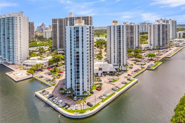 20515 E Country Club Dr 248, Aventura, FL 33180