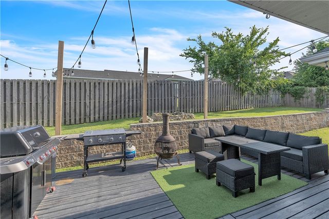 1461 Colonel McNeil Drive, Prairie Grove, AR 72753