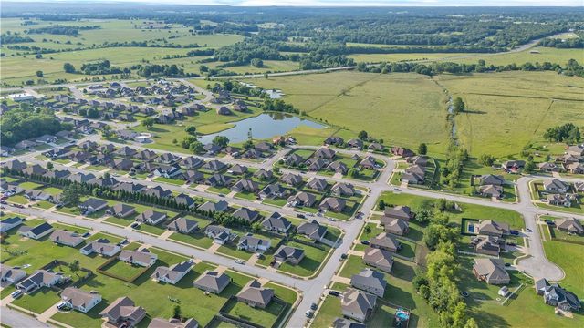 1461 Colonel McNeil Drive, Prairie Grove, AR 72753