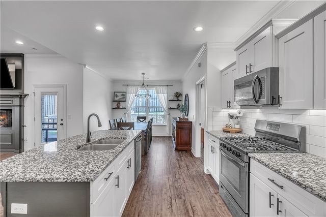 1461 Colonel McNeil Drive, Prairie Grove, AR 72753