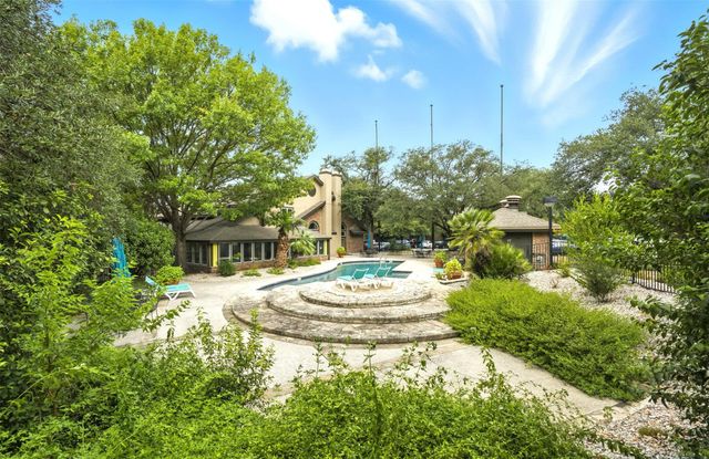 7685 Northcross DR 1028, Austin, TX 78757