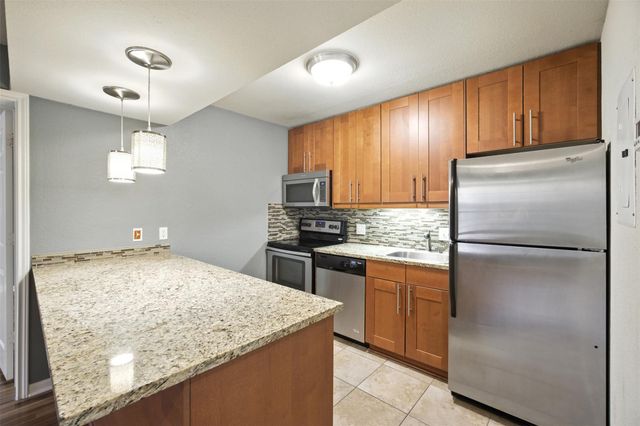 7685 Northcross DR 1028, Austin, TX 78757