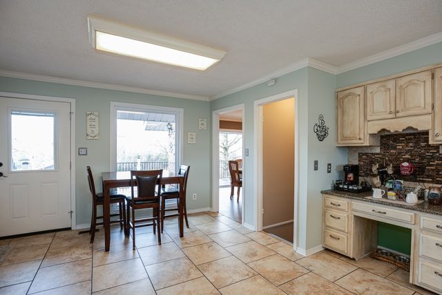 2743 Mouse Tail Rd, Parsons, TN 38363