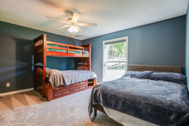 2743 Mouse Tail Rd, Parsons, TN 38363