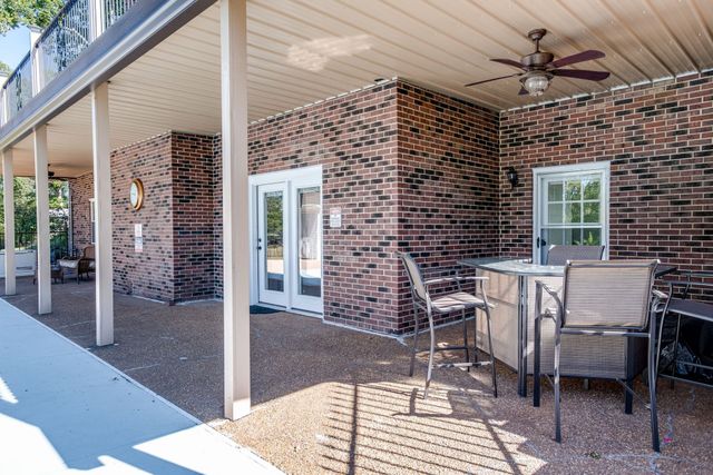 2743 Mouse Tail Rd, Parsons, TN 38363
